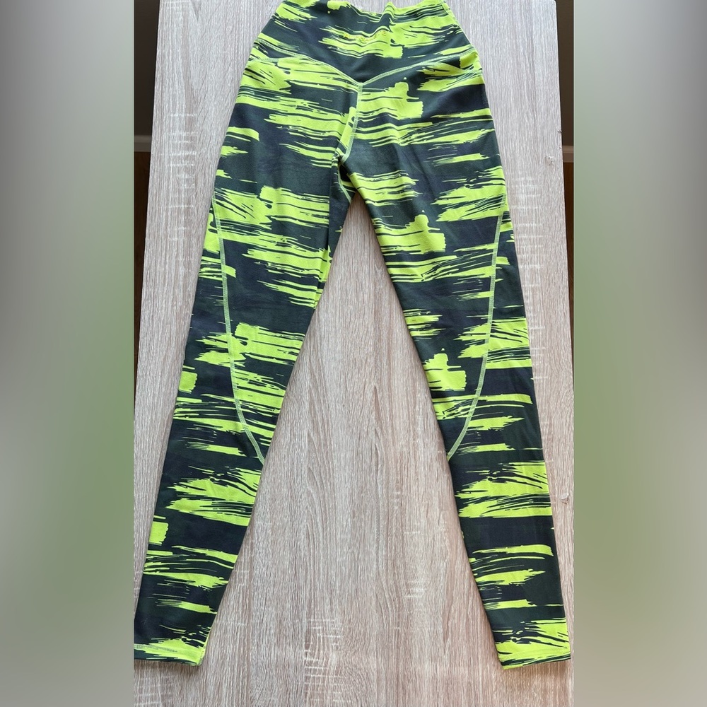 Alphalete leggings. Worn a few times, like new